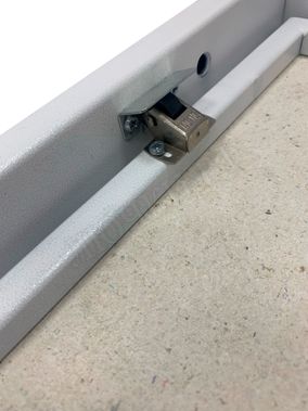 Люк под плитку Нажимной Железяка Mini 400*500 Люк под плитку Нажимной Железяка Mini 400*500