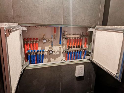 Люк под плитку Секрет 3.0, 2 створки 800*400 Люк под плитку Секрет 3.0, 2 створки 800*400