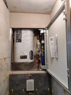 Люк под плитку Нажимной Мега Алюм 2.0, 1 створка Люк под плитку Нажимной Мега Алюм 2.0, 1 створка